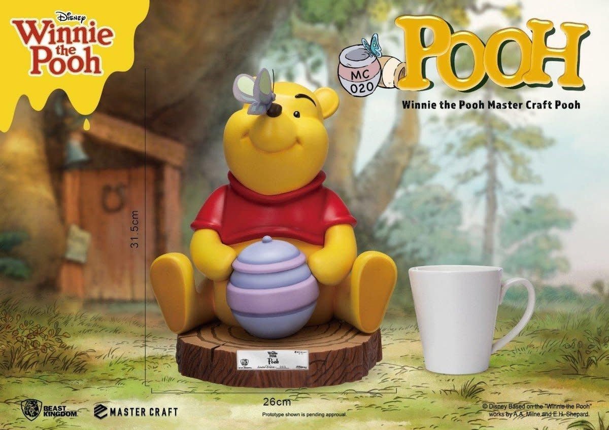 Disney: Master Craft Winnie the Pooh Statue - Fans Geek Store