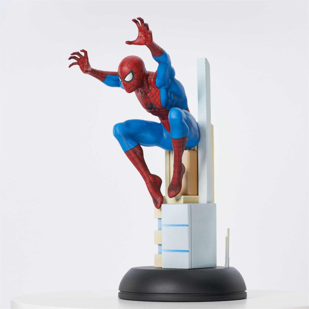 Marvel Gallery: Leaping Spider - Man - Exclusive 25th Anniversary Figure - Fans Geek Store