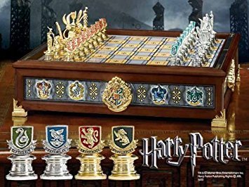 Harry Potter: Hogwarts Houses Quidditch Chess Set - Fans Geek Store