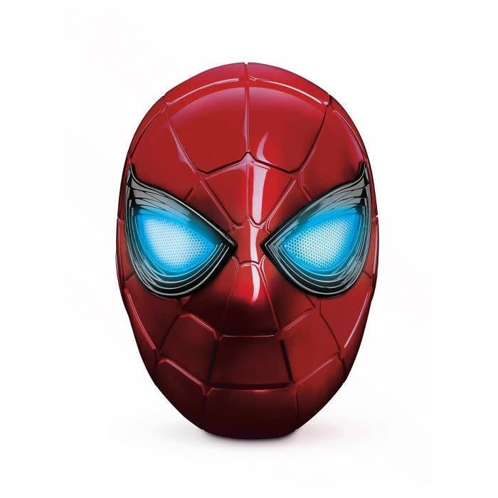 Marvel Legends Series: Iron Spider Electronic Helmet - Fans Geek Store