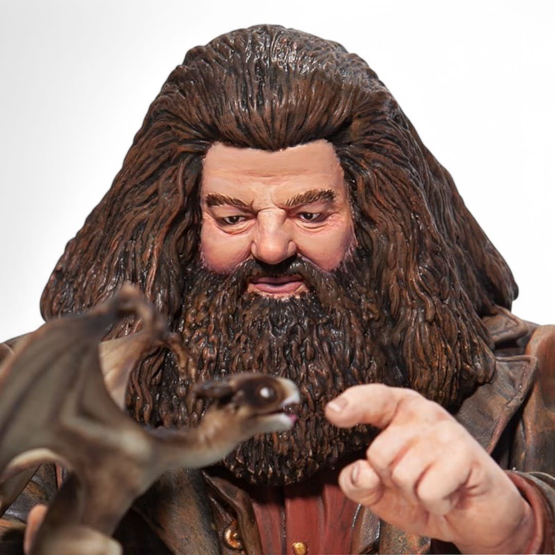 Hagrid and Norberta Figurine - Fans Geek Store