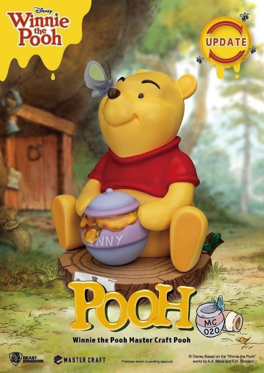 Disney: Master Craft Winnie the Pooh Statue - Fans Geek Store