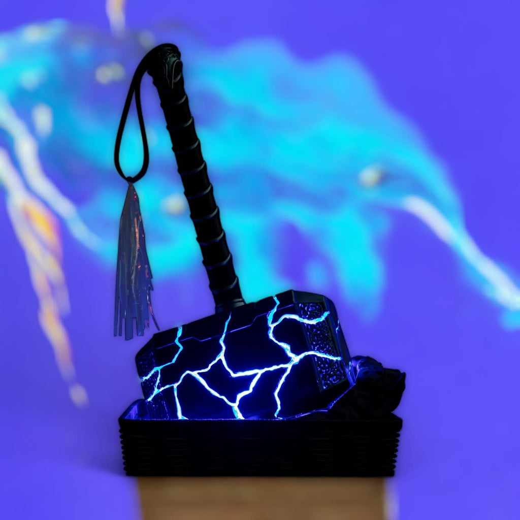 Marvel: Thor Love and Thunder - Mjolnir Love Version 1:1 Scale Statue - Fans Geek Store