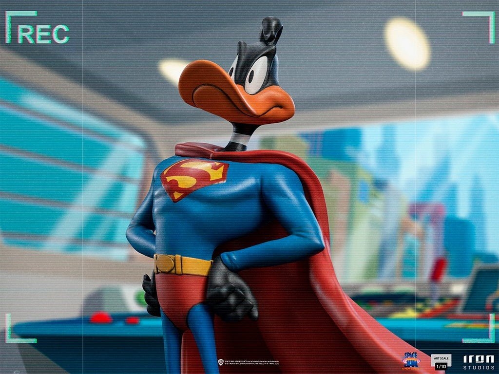 Space Jam: A New Legacy - Daffy Duck Superman 1:10 Scale Statue - Fans Geek Store
