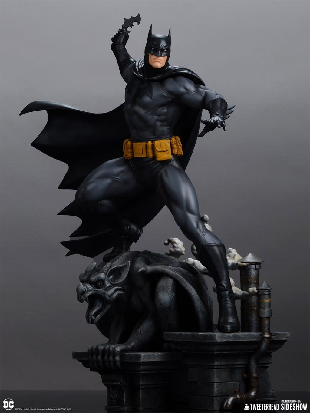 DC Comics: Batman Black and Gray Edition 1:6 Scale Maquette - Fans Geek Store