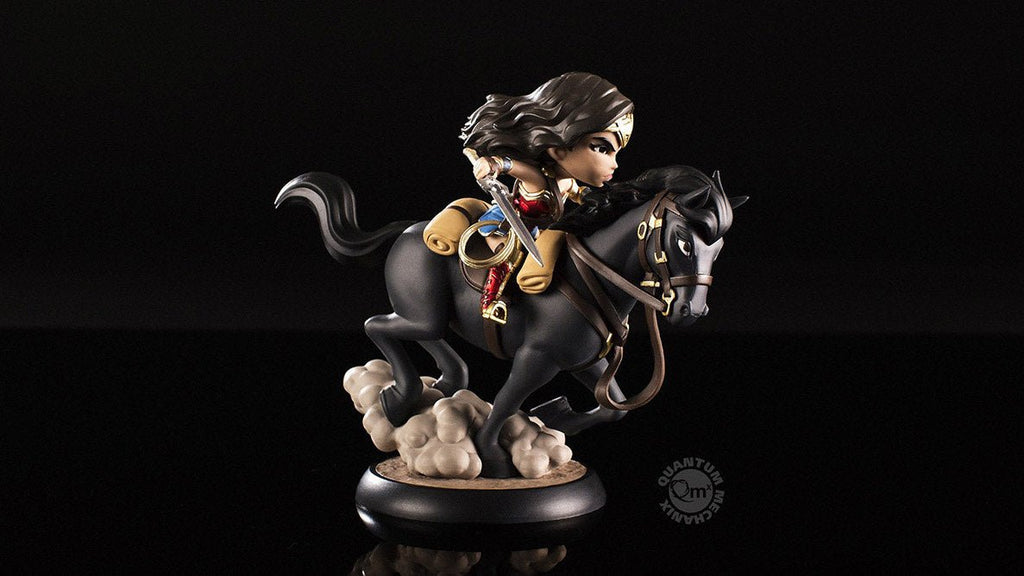 DC Comics: Wonder Woman on a Horse Q - Fig Max PVC Diorama - Fans Geek Store