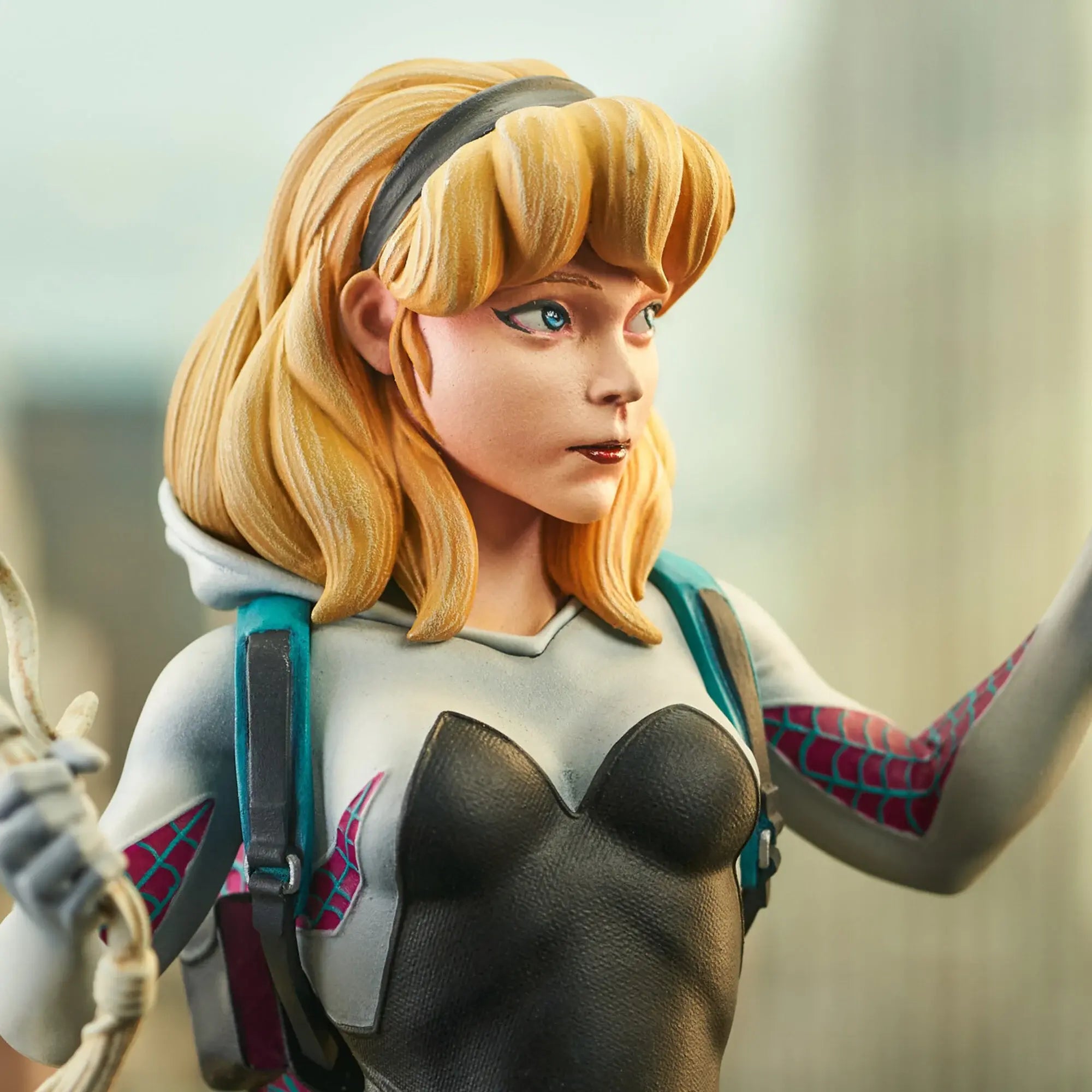 Marvel Comics Bust 1/7 Ghost Spider 15 cm - Fans Geek Store