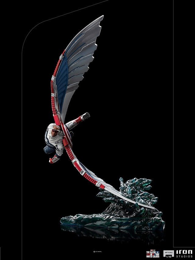 Marvel: The Falcon and the Winter Soldier - Captain America Sam Wilson Deluxe 1:10 Scale Statue - Fans Geek Store