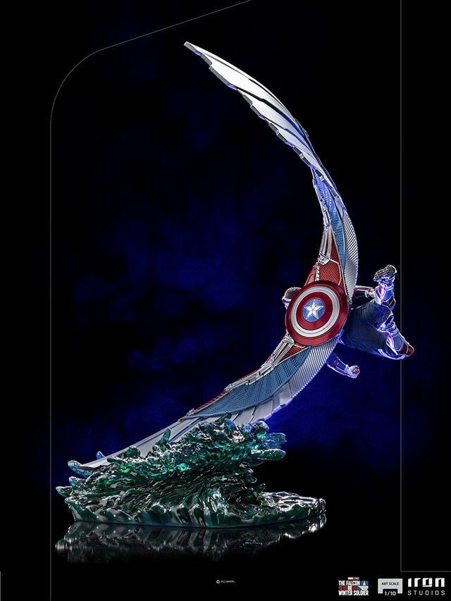 Marvel: The Falcon and the Winter Soldier - Captain America Sam Wilson Deluxe 1:10 Scale Statue - Fans Geek Store