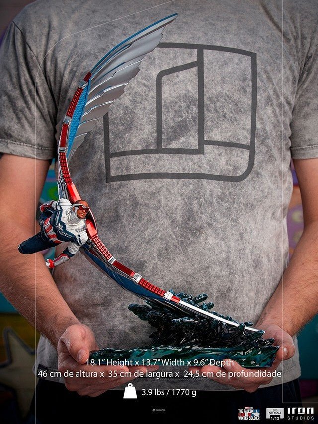 Marvel: The Falcon and the Winter Soldier - Captain America Sam Wilson Deluxe 1:10 Scale Statue - Fans Geek Store