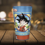 Fans Geek Store Dragon Ball 400ml glass featuring young Goku on his flying nimbus cloud with blue and orange details