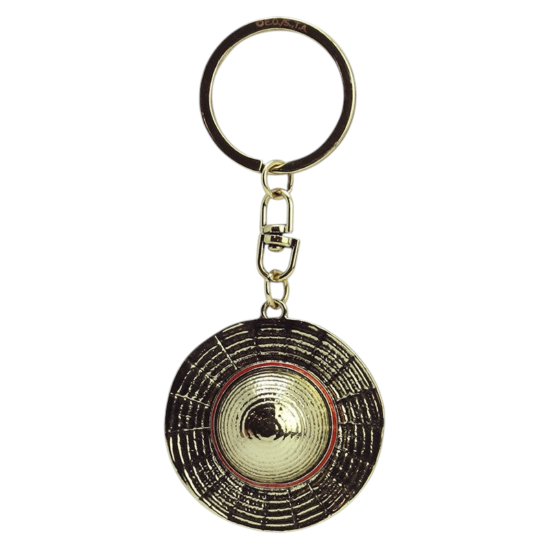 Fans Geek Store metal 3D keychain featuring Luffy's iconic straw hat from One Piece with a gold-tone finish.