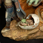 Fans Geek Store Star Wars Mandalorian and Grogu collectible bust with Razor Crest diorama, 41cm, polystone, hand-painted.