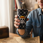 Fans Geek Store One Piece glass featuring a black design with the Straw Hat Pirates skull and Luffy's hat icon
