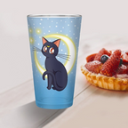 Fans Geek Store Sailor Moon glass featuring Luna the black cat against a yellow crescent moon and starry blue sky