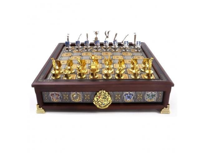 Harry Potter: Hogwarts Houses Quidditch Chess Set - Fans Geek Store