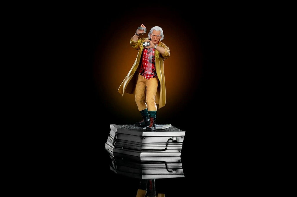 Back to the Future 2: Doc Brown in Alley 1:10 Scale Statue - Fans Geek Store