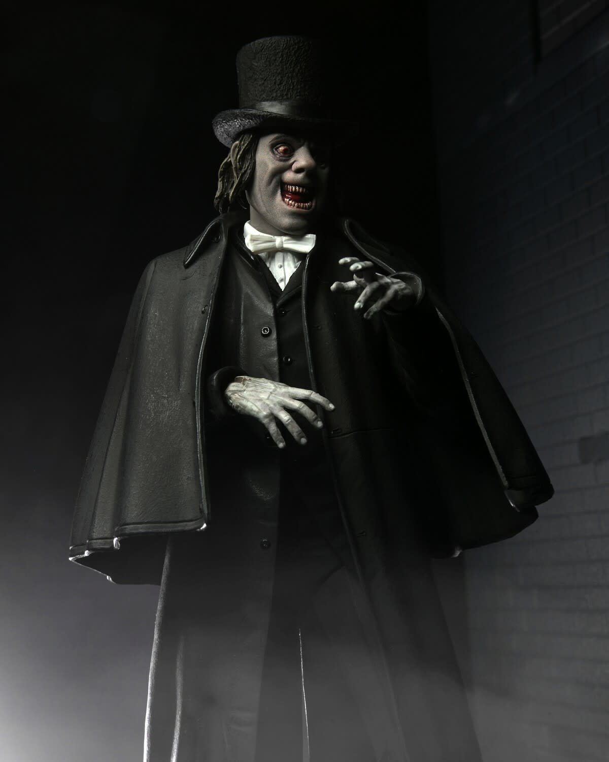 London After Midgnight: Ultimate Professor Edward C. Burke 7 inch Action figure - Fans Geek Store