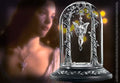 Lord of the Rings: Arwen Evenstar Pendant Display - Fans Geek Store
