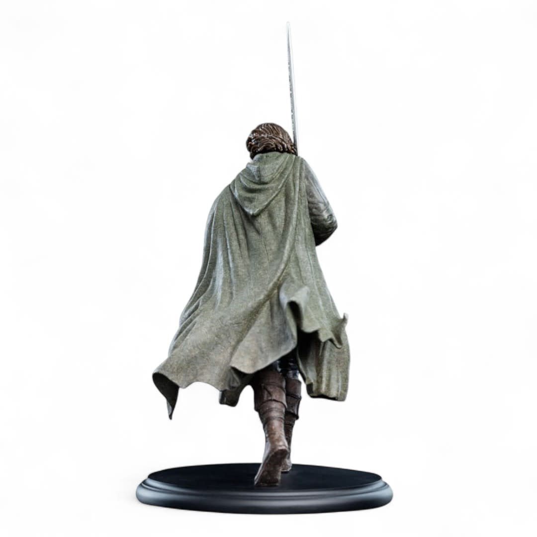 Lord of the Rings Mini Statue Aragorn - Fans Geek Store