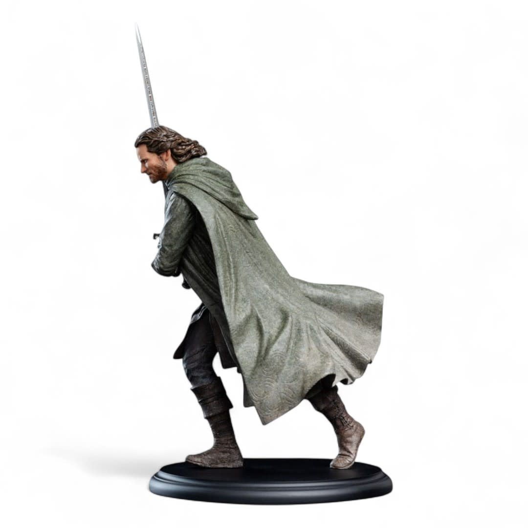 Lord of the Rings Mini Statue Aragorn - Fans Geek Store