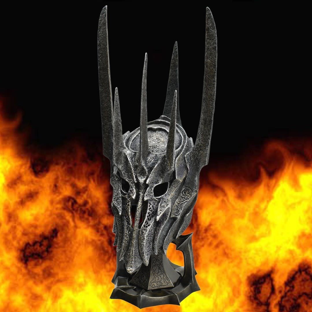 Lord of the Rings Museum Collection Replica 1/1 War Helm of Sauron 76 cm - Fans Geek Store