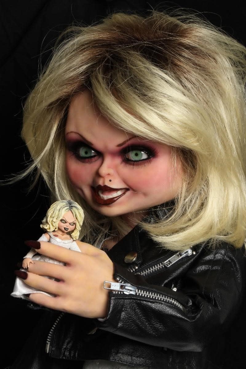Bride of Chucky: Life Sized Tiffany Replica - Fans Geek Store