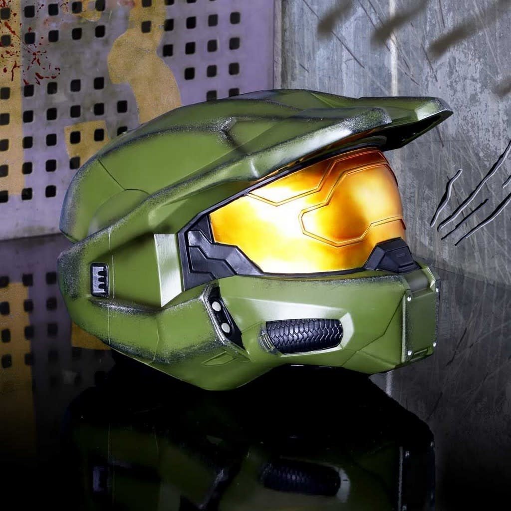 Halo: Master Chief Helmet Prop Replica with Storage - Fans Geek Store