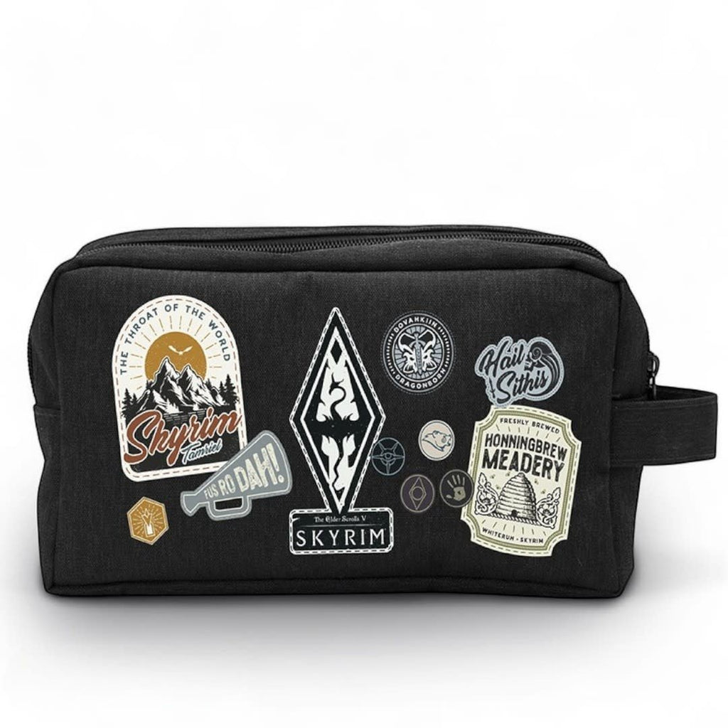 SKYRIM - Toiletry Bag 'Badges' - Fans Geek Store
