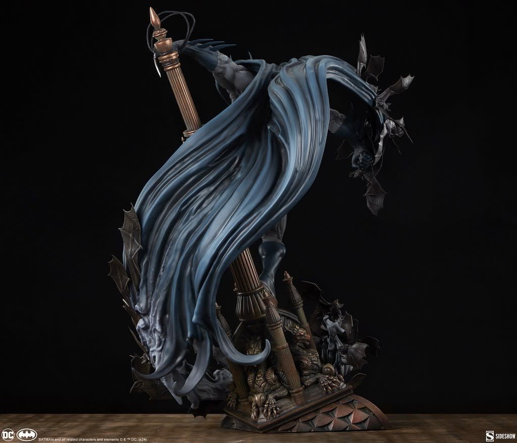 DC Comics: Batman Premium 1:4 Scale Statue - Fans Geek Store