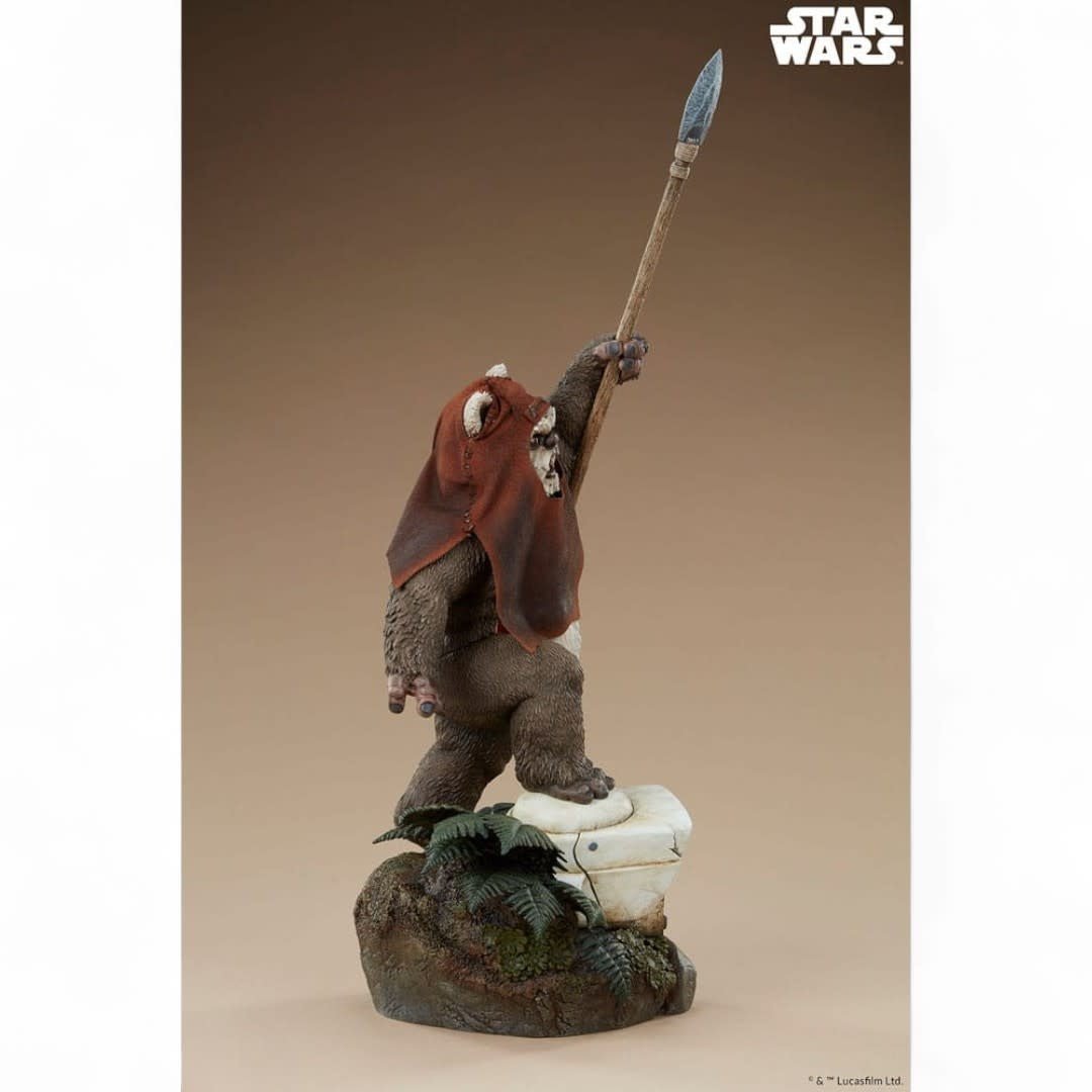 Star Wars: Episode VI - Return of the Jedi Premium Format Statue Wicket - Fans Geek Store