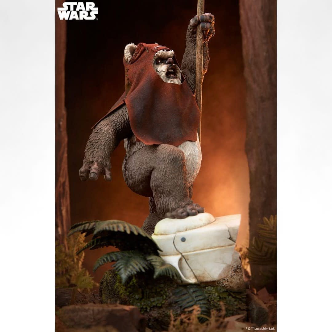Star Wars: Episode VI - Return of the Jedi Premium Format Statue Wicket - Fans Geek Store