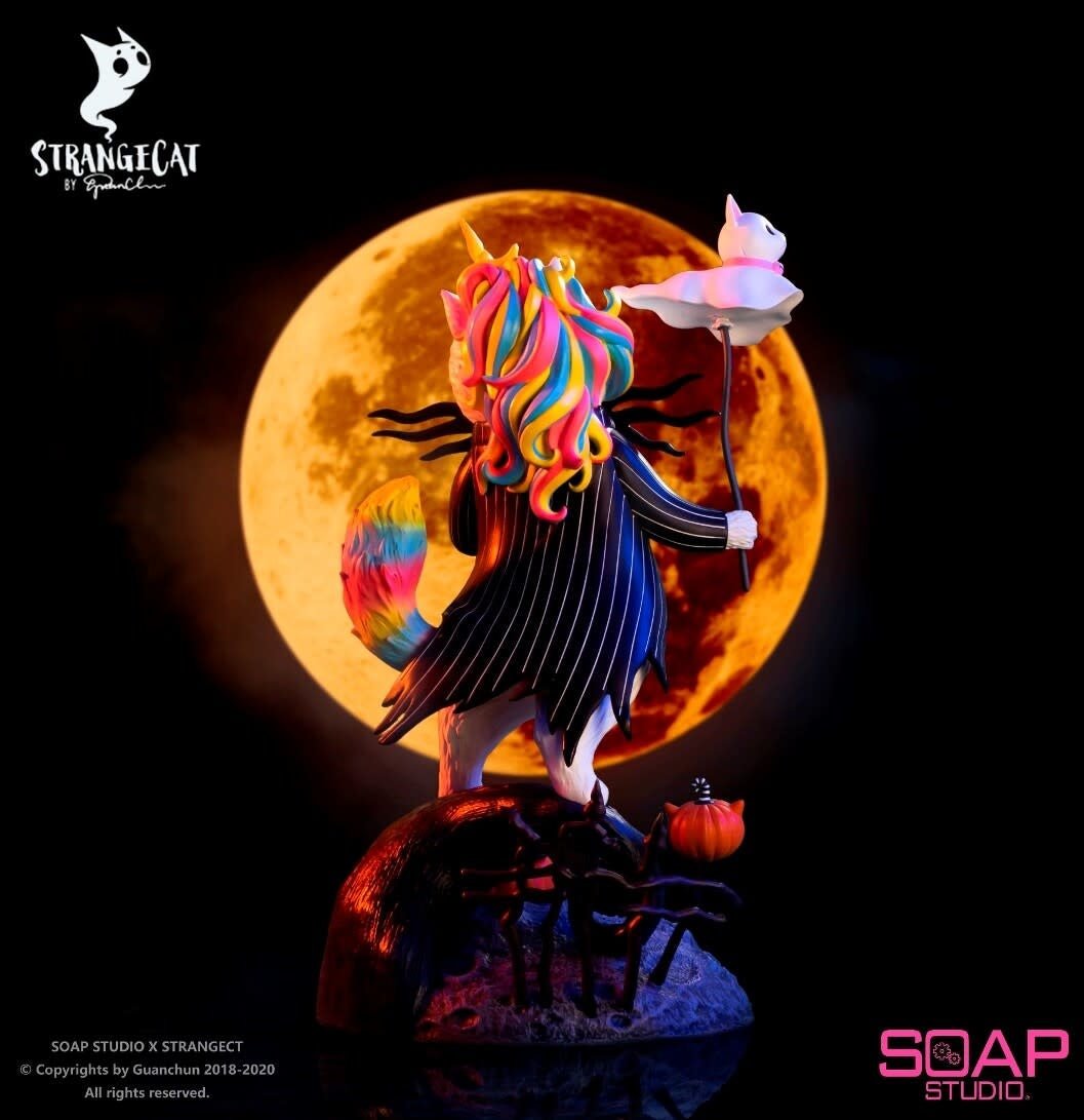 Strange Cat Family: Nightmare City Unicat Diorama - Fans Geek Store