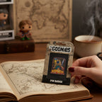 The Goonies 40th Anniversary Never Say Die Pin Badge – Gelimiteerde Editie - Fans Geek Storeproduct_typeFanattik