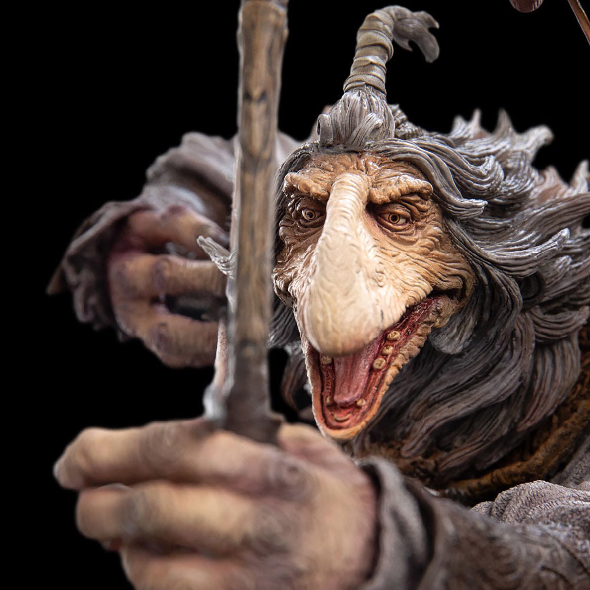 The Dark Crystal Age of Resistance: UrVa The Archer Mystic - Fans Geek Store