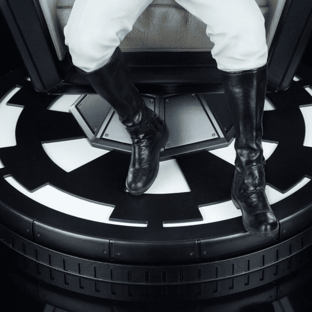 Star Wars Premium Format Figure Grand Admiral Thrawn 43 cm - Fans Geek Store