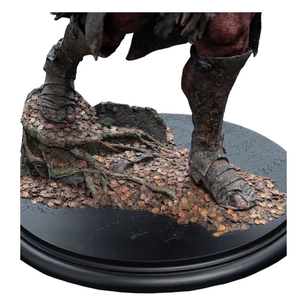 The Lord of the Rings: Lurtz, Hunter of Men - 1:6 Scale Statue (Classic Series) - Fans Geek Store